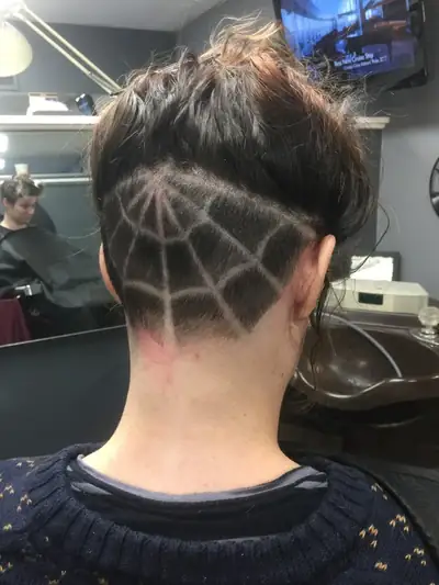Freehand razor design work on an undercut